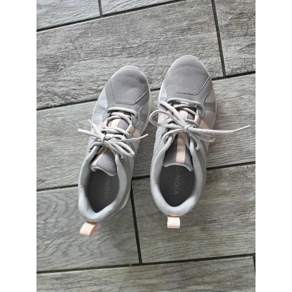 Vionic Radiant Womens 7 Gray Pink Walking Sneakers Orthotic Comfort Shoes NEW